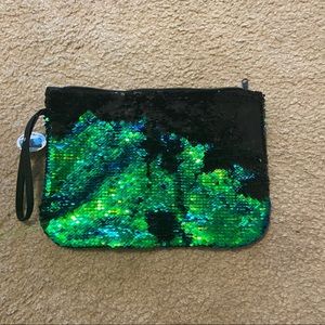 Mermaid Flip-Sequin Makeup Bag